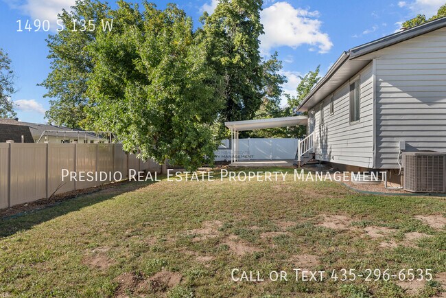 Building Photo - 1490 S 135 W