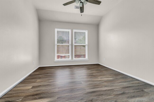 Building Photo - 30114 Thorsby Dr