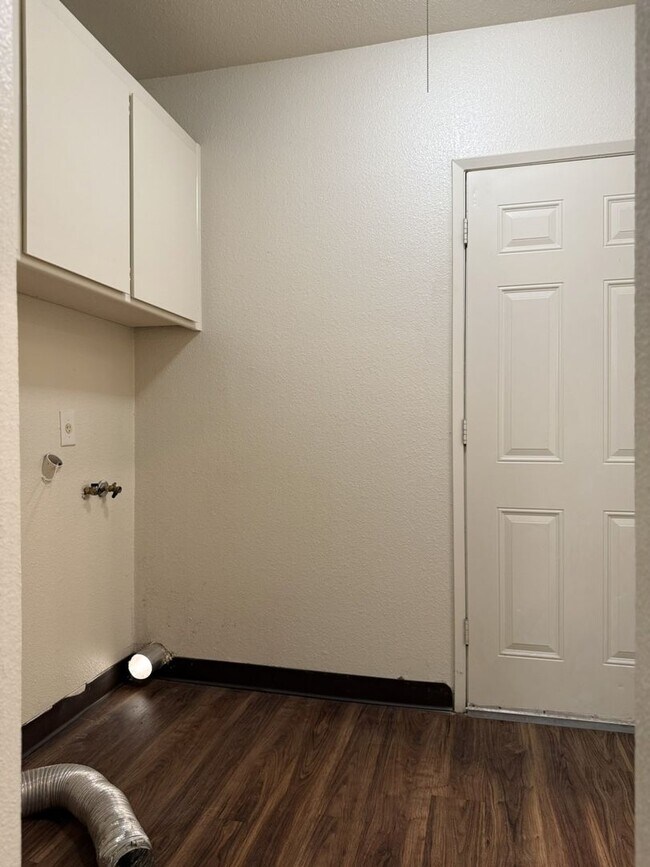 Building Photo - 45w26th