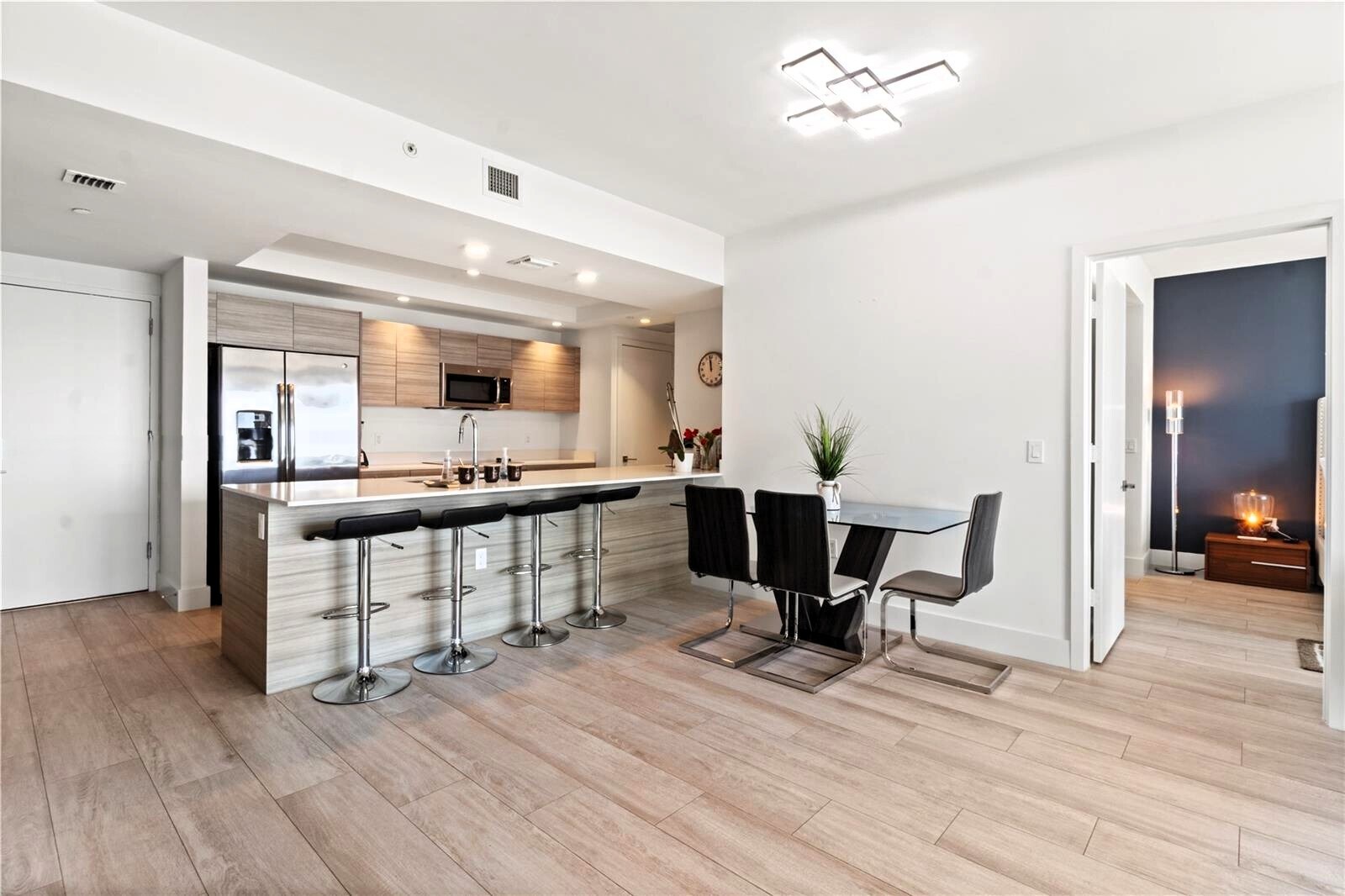 Building Photo - 121 NE 34th St