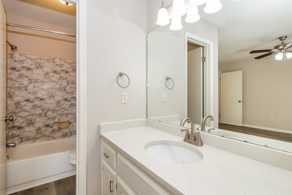 Building Photo - 2106 Charles Bryan Rd