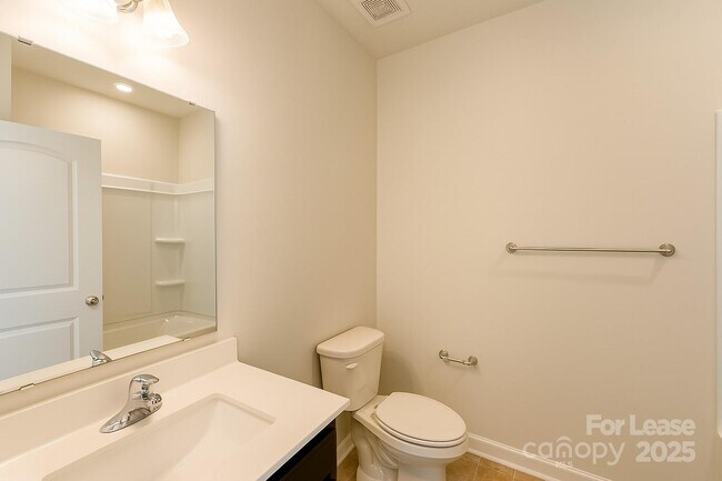 Building Photo - 6010 Walkers Run Dr