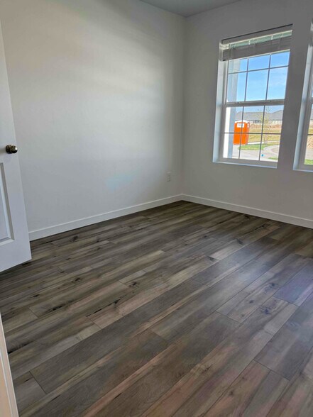 Building Photo - 7609 E Toussand Dr