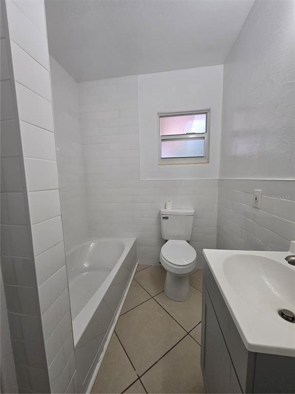 Building Photo - 1630 Summerdale Dr