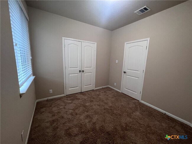 Building Photo - 472 Copper Hill Dr