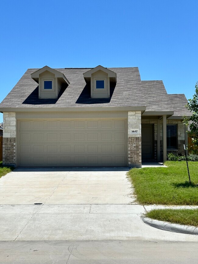 Building Photo - 1447 Dovekie Dr