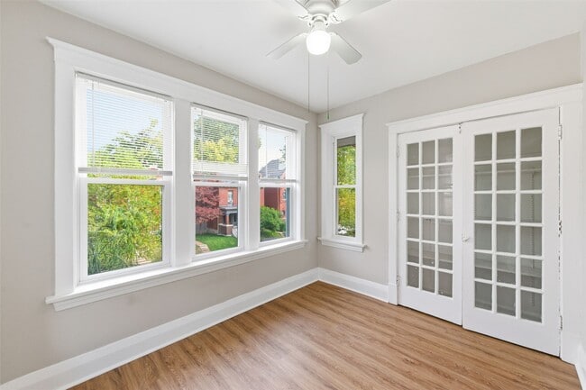 Building Photo - 4162 Shenandoah Ave