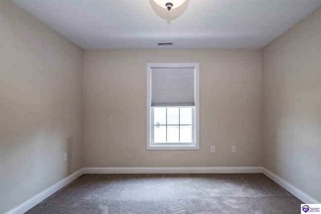 Building Photo - 120 Calumet Loop