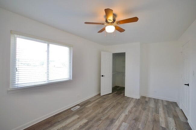 Building Photo - 1483 Cornell Ct