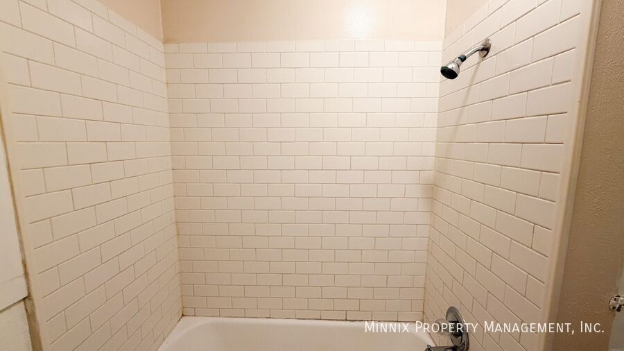 Building Photo - 2415 23rd St