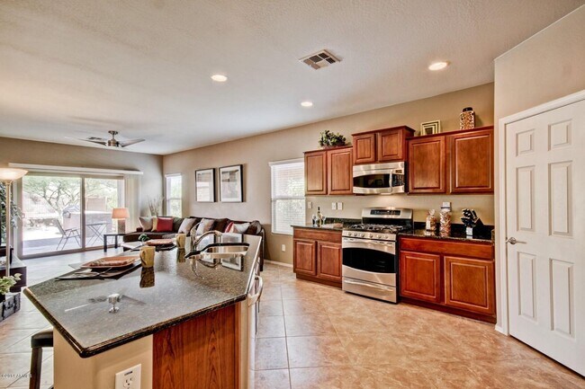 Building Photo - Gorgeous 4 Bed single level home at  Fireside - Norterra