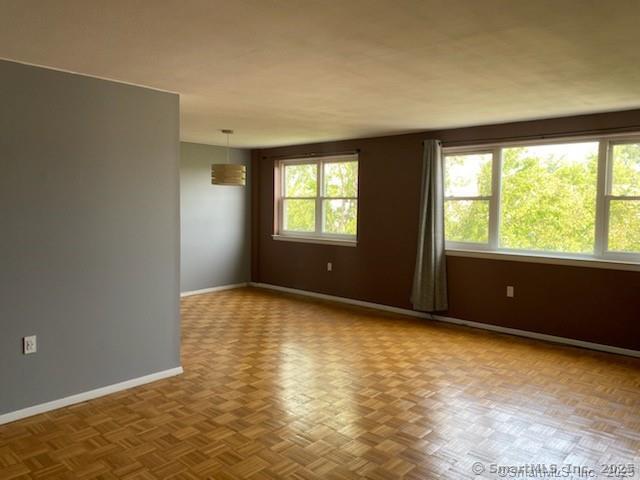 Building Photo - 893 Farmington Ave