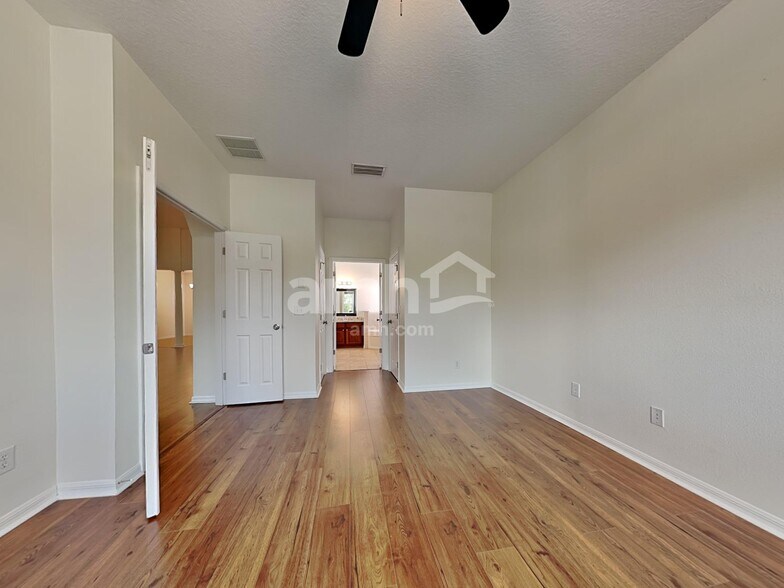 Building Photo - 6226 Bridgevista Dr