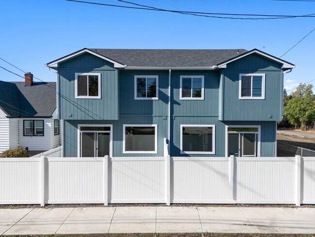 Building Photo - NEW Valley Townhome for rent