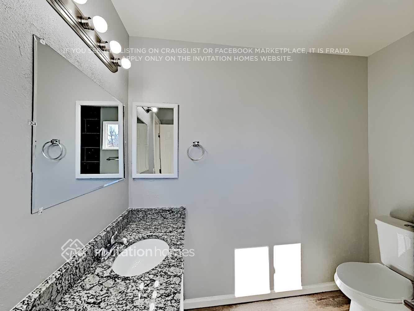 Building Photo - 10620 W 103rd Ave