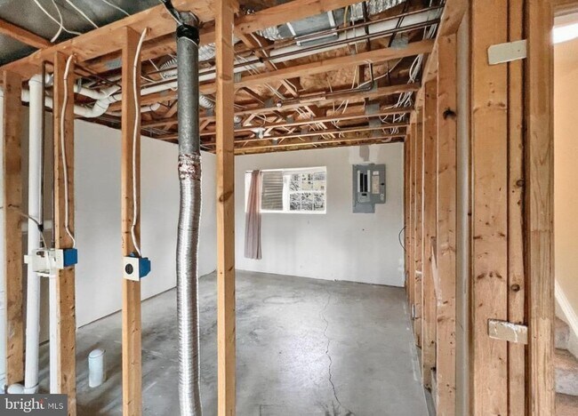 Building Photo - 3607 Harbor Rd