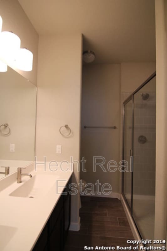 Building Photo - 1163 Creekside Orchard