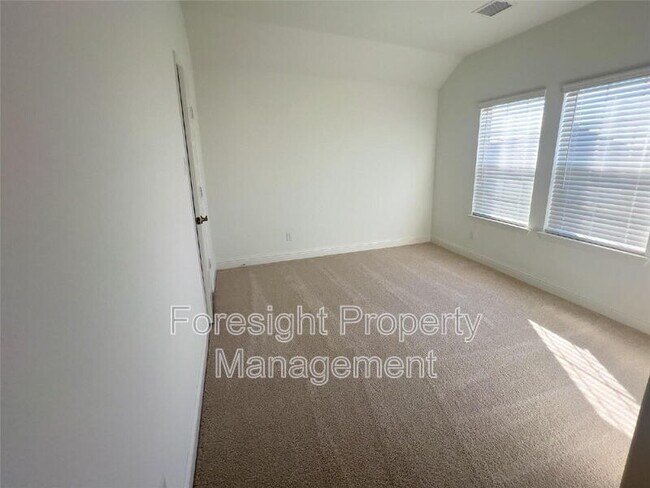 Building Photo - 3228 Willena Rd