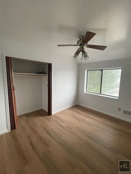 Building Photo - 22 AVENUE