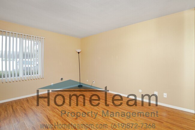 Building Photo - 3030 Suncrest Dr