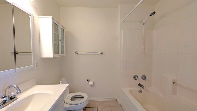 Building Photo - 1514 N Elaine Way