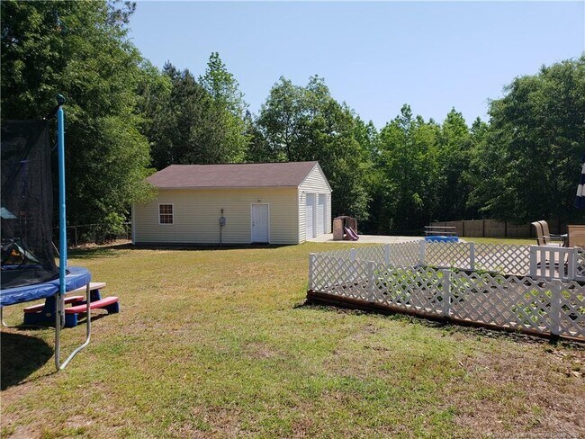 Building Photo - 115 Silverberry Ct