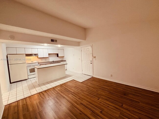 Building Photo - 3985 W McNab Rd