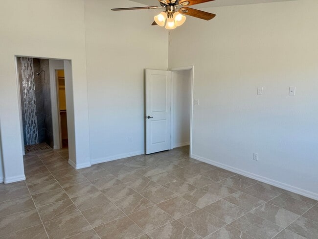 Building Photo - 10857 Silver Spur Dr