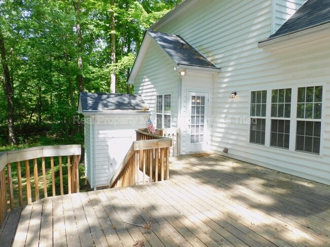 Building Photo - 7185 Avenbury Cir