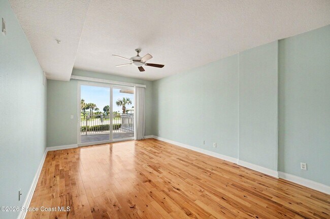 Building Photo - 601 N Miramar Ave