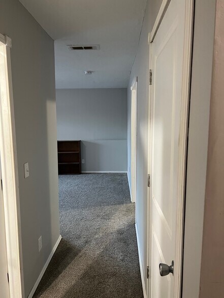 Building Photo - 1000 Chestnut St