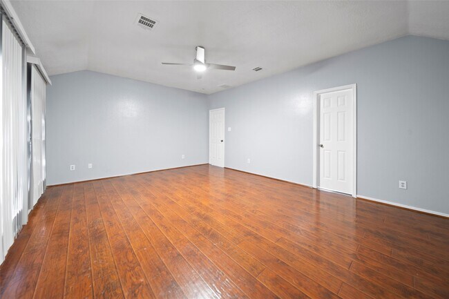 Building Photo - 16307 Split Willow Dr