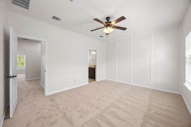 Building Photo - 7220 Wyoming Springs Dr
