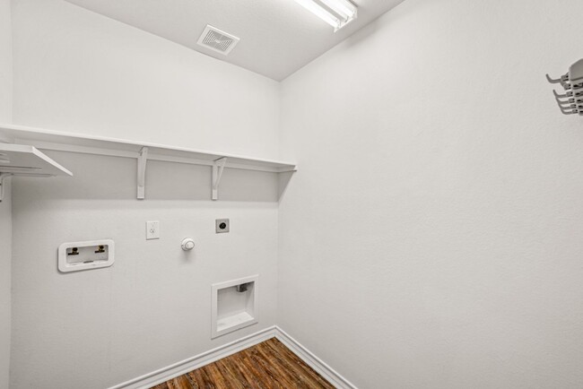 Building Photo - First time rental!