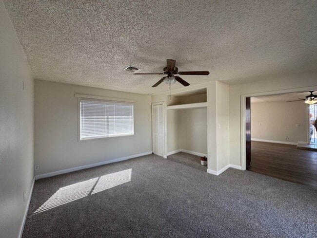 Building Photo - 4BR plus Bonus Room, 4 BA incls  Fully Furnished Casita, Garage, Colorado River!!