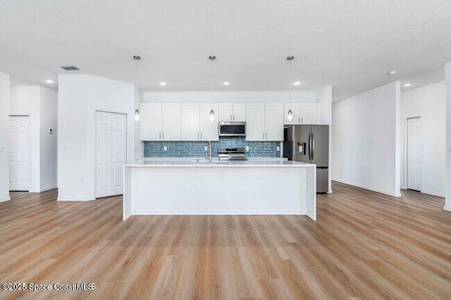 Building Photo - 1658 Hamilton Ave SW