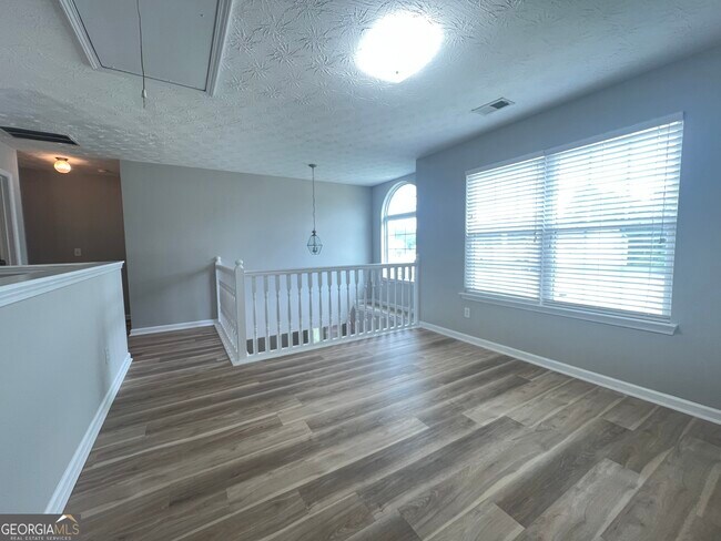 Building Photo - 360 Cobblestone Ct