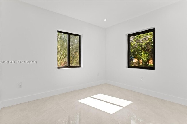 Building Photo - 15920 NW 17th Ct