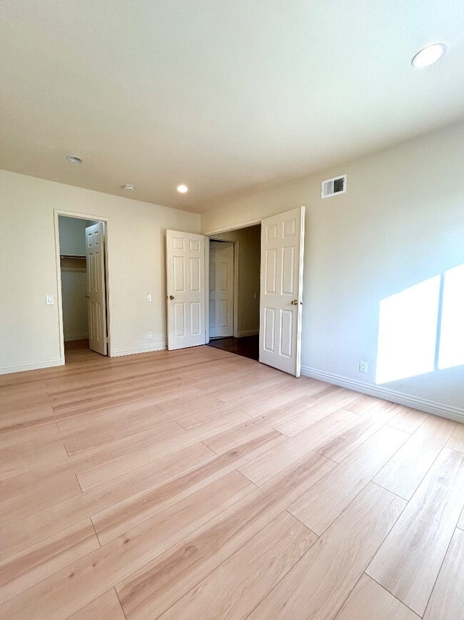 Building Photo - 942 Summerside Dr