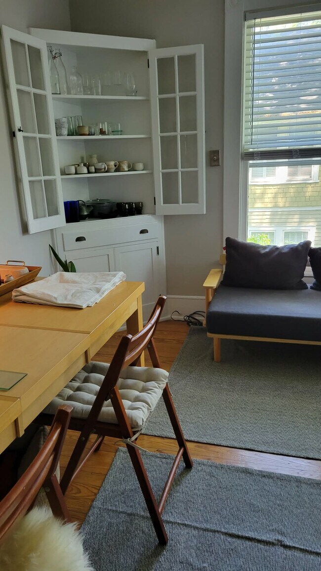 Building Photo - 511 Cleveland St