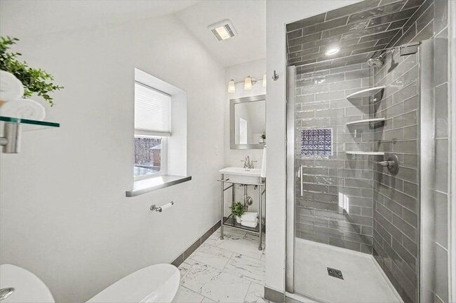 Building Photo - 5990 Plymouth Rd