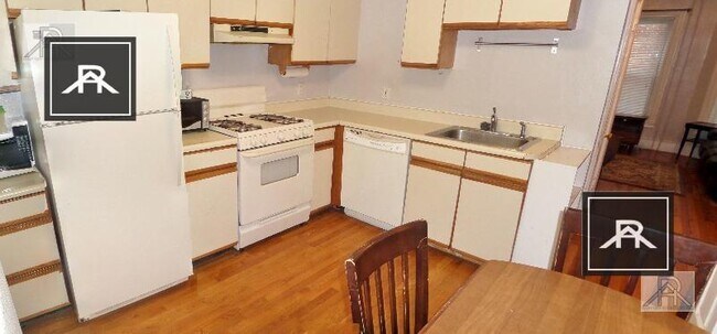 Building Photo - 1 bedroom in Brookline MA 02445