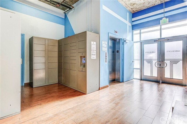 Building Photo - 435 W Center Street Promenade