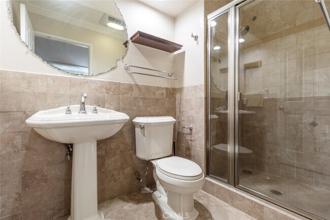 Building Photo - 14631 Dickens St