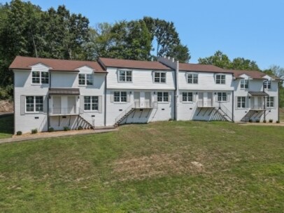 Building Photo - 400 Gallery Ln