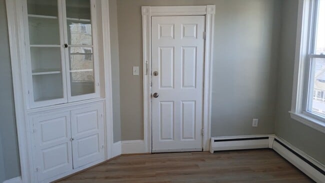 Building Photo - 275 Jefferson Ave