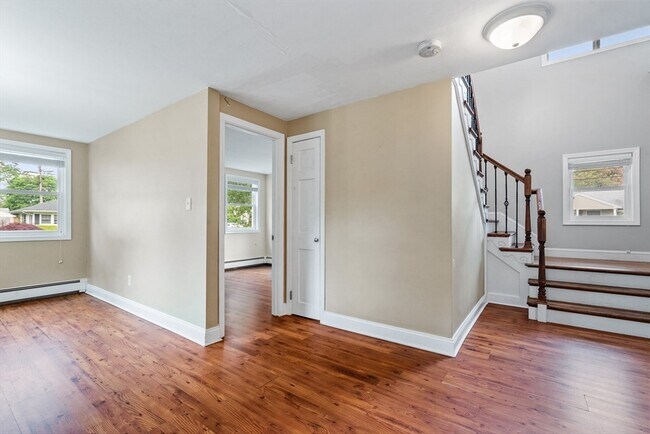 Building Photo - 31 Wethersfield Rd