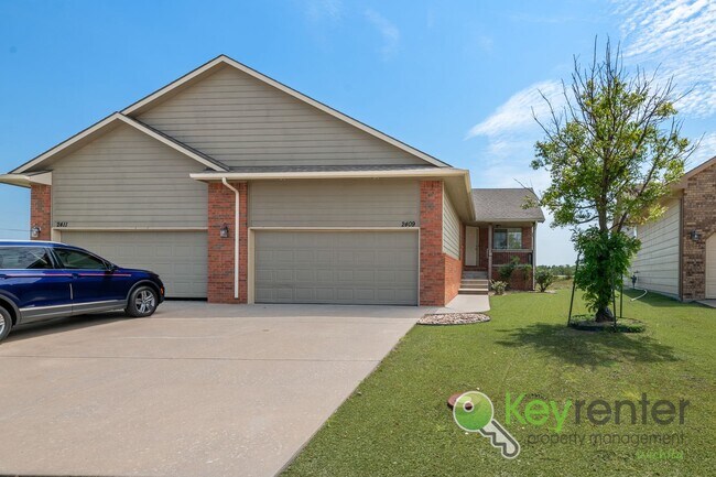 Building Photo - 2409-2411 E Coolwater St Duplex