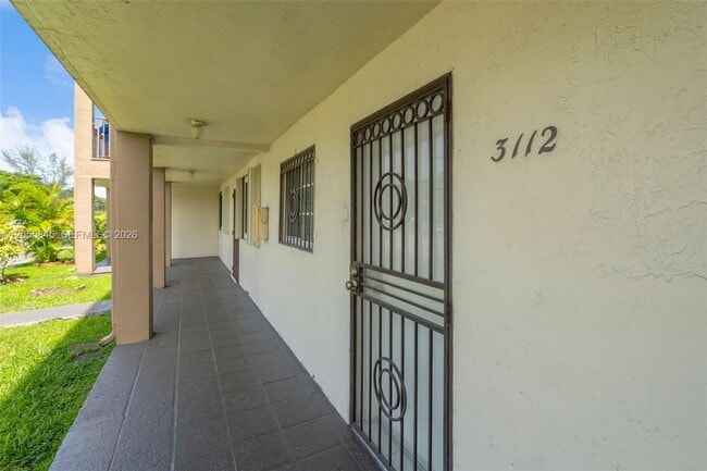 Building Photo - 8851 NW 119th St