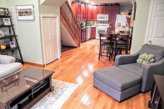 Building Photo - 1712 Rodman St